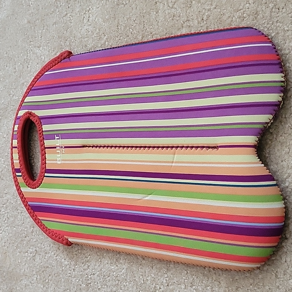 FREE W ANY PURCHASE!TWO BOTTLE TOTE, INSULATED WINE BOTTLE CARRIER; Striped Bag
